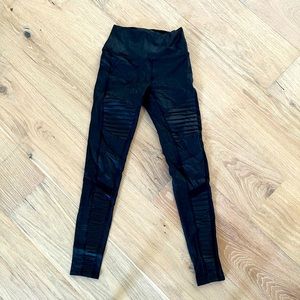 Alo Moto leggings size xs